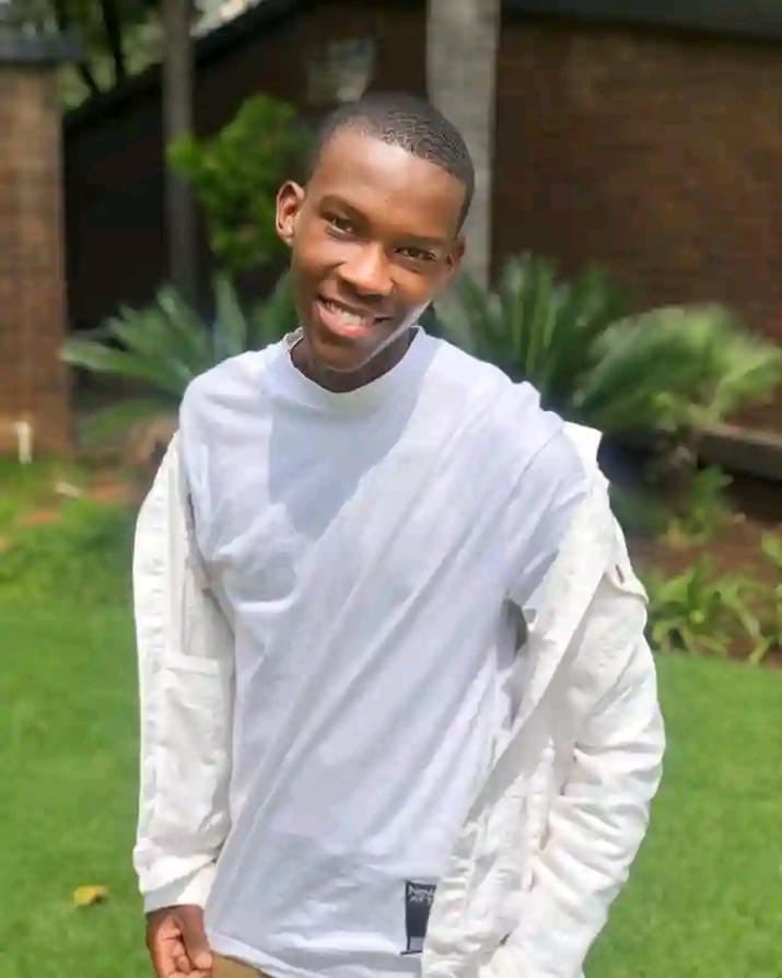 Mr. Siyabonga Makhaza